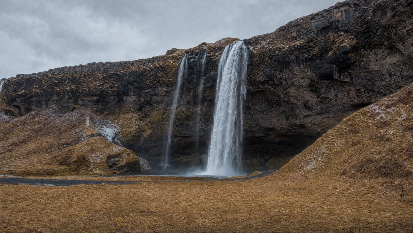 Seljalandsfoss,AI 风景概念图